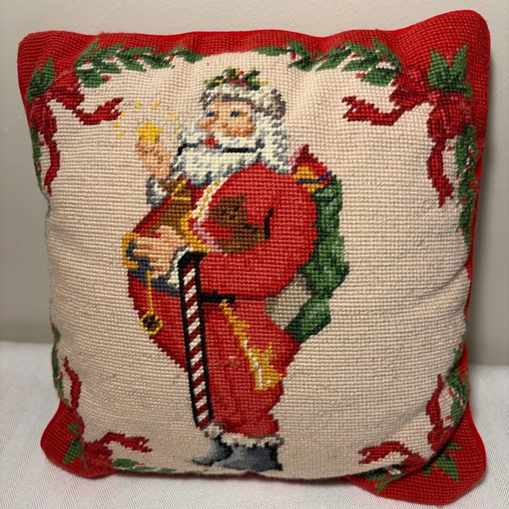 Imperial Elegance Handmade Wool Needlepoint Christmas Throw‎ Pillows 13 X 13